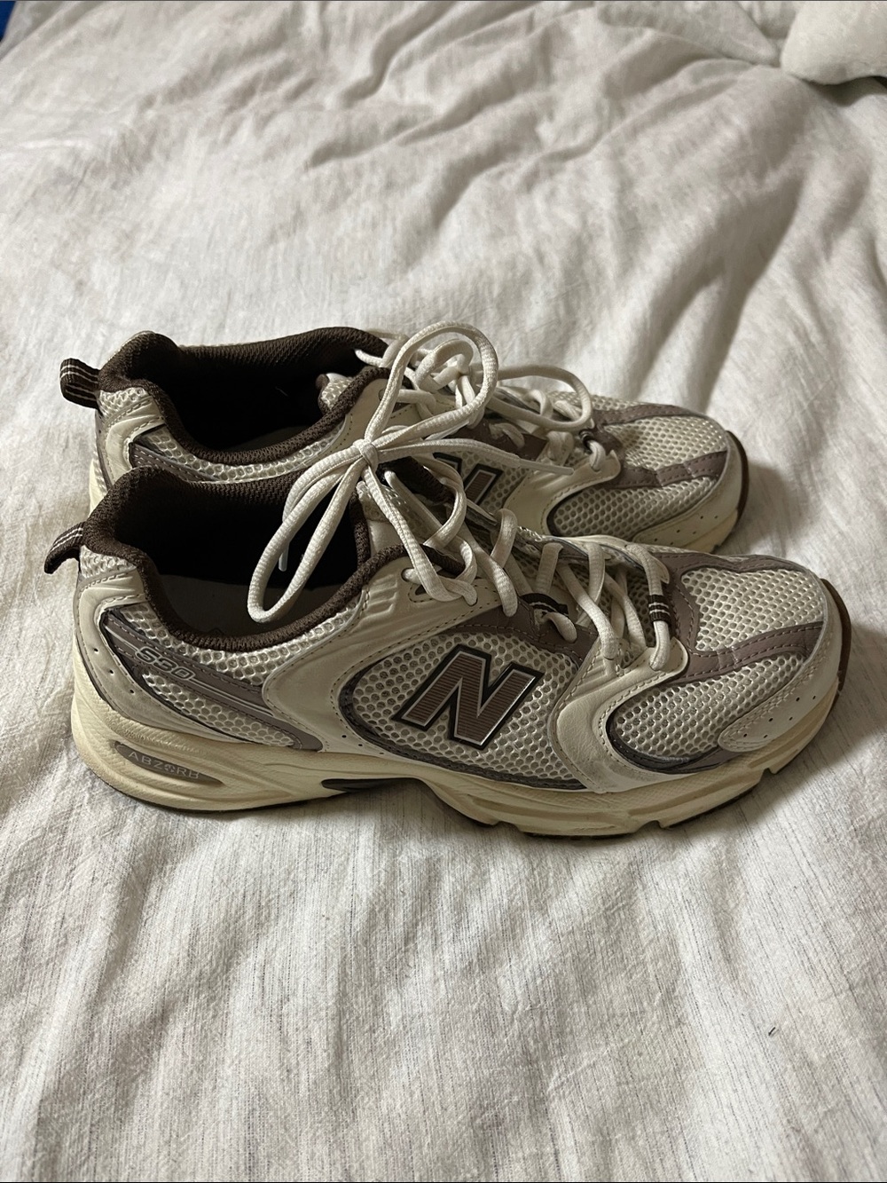 New Balance 530 Men’s Cream and Brown Mesh Running Sneakers - Picture 2 of 8